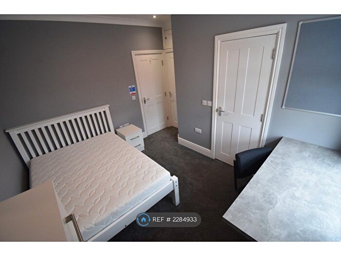 2 Bedroom Flat To Rent In Addington Road, Reading, RG1