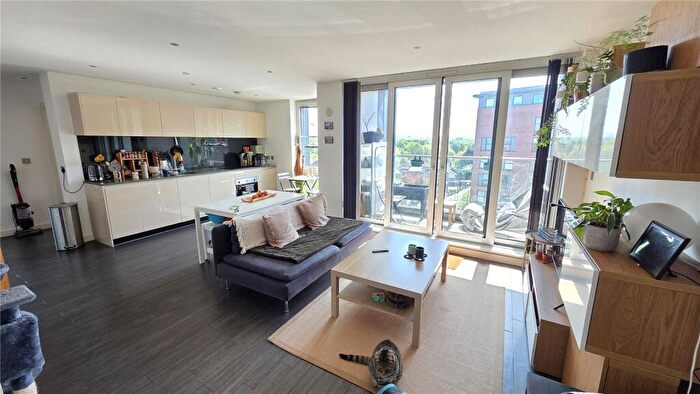 2 Bedroom Apartment For Sale In Milliners Wharf, Munday Street, Manchester, M4