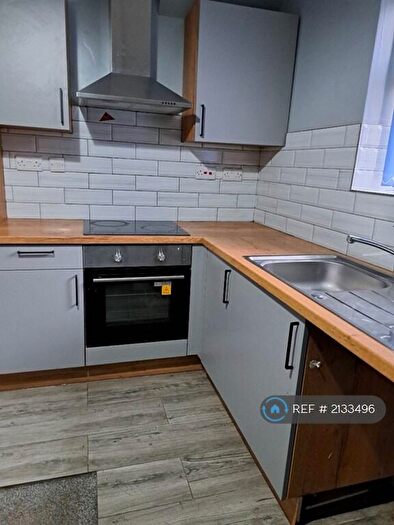 1 Bedroom Flat To Rent In North Park Road, Bradford, BD9