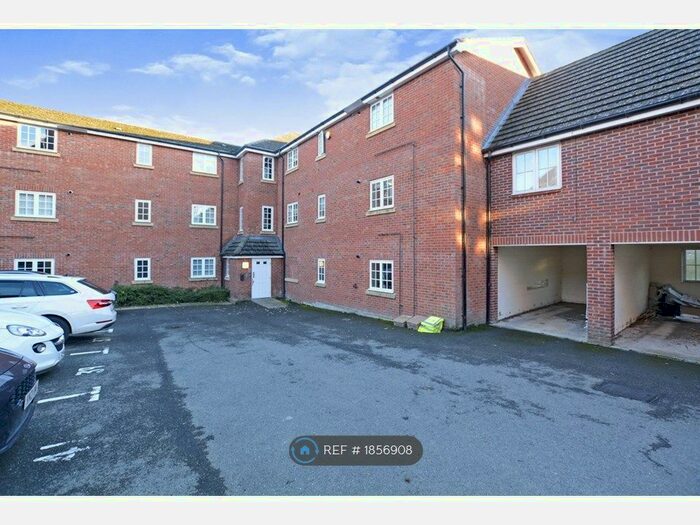 2 Bedroom Flat To Rent In Hardwick Hall Way, Daventry, NN11