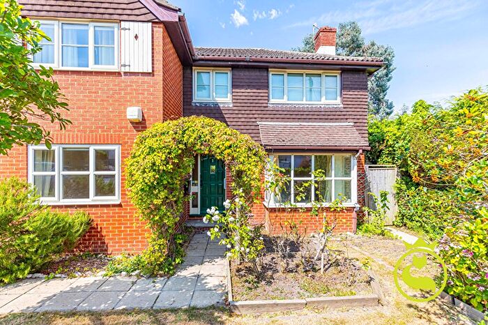 4 Bedroom Detached House For Sale In Pearce Gardens, Lilliput, Poole, BH14