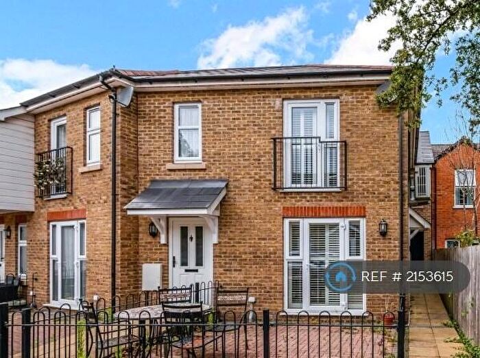 2 Bedroom Semi-Detached House To Rent In Crystal Place, Surrey, KT4