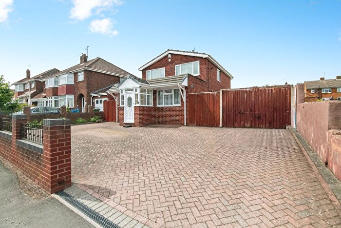 5 Bedroom Detached House For Sale In Queen Street, Pensnett, Brierley Hill, DY5