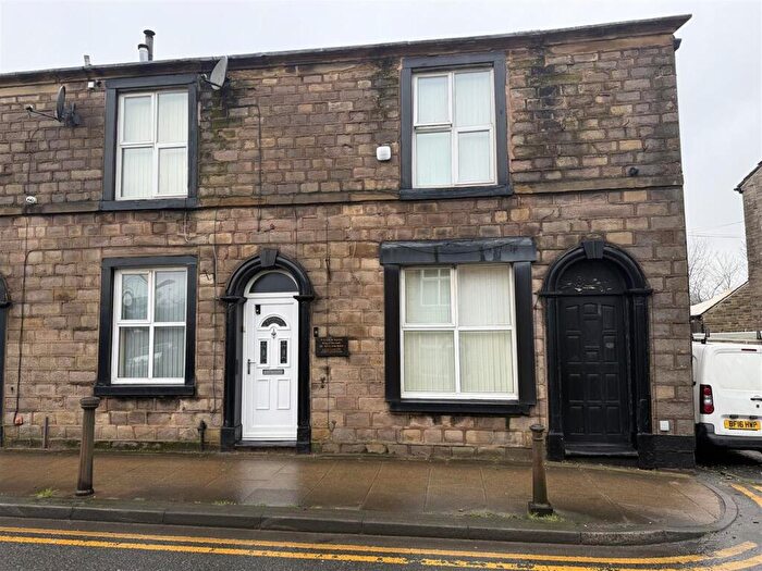 3 Bedroom End Of Terrace House For Sale In St John Street, Lees, Oldham, OL4