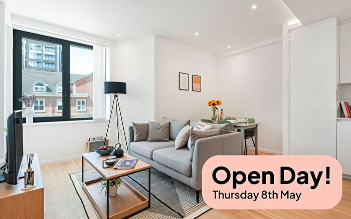 1 Bedroom Flat To Rent In Queens Road, Reading, RG1