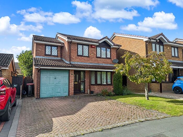 4 Bedroom Detached House For Sale In Weavers Rise, Ketley Bank, Telford, Shropshire, TF2