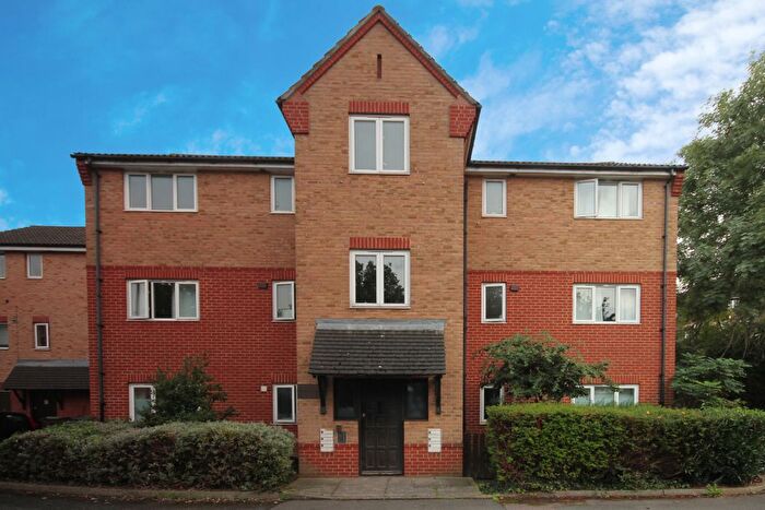 1 Bedroom Flat To Rent In Acacia Close, London, SE8