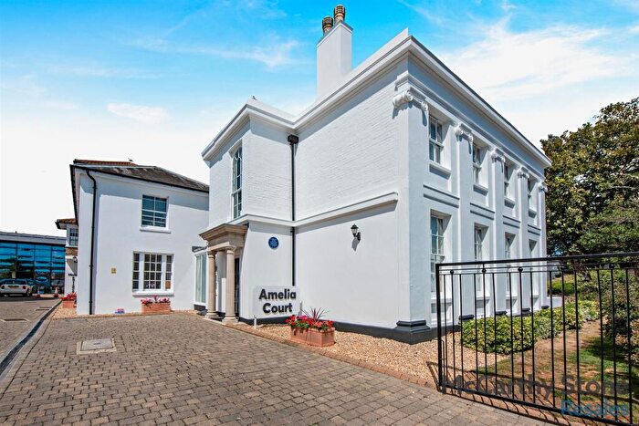 1 Bedroom Apartment For Sale In Amelia Court, Union Place, Worthing, BN11