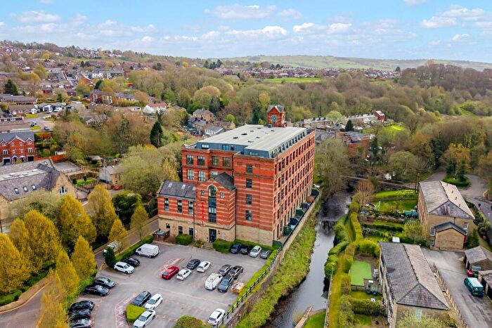 3 Bedroom Penthouse For Sale In Threadfold Way, Bolton, BL7
