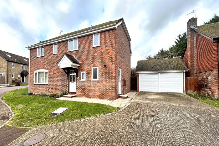4 Bedroom Detached House For Sale In Ivar Gardens, Lychpit, Basingstoke, Hampshire, RG24