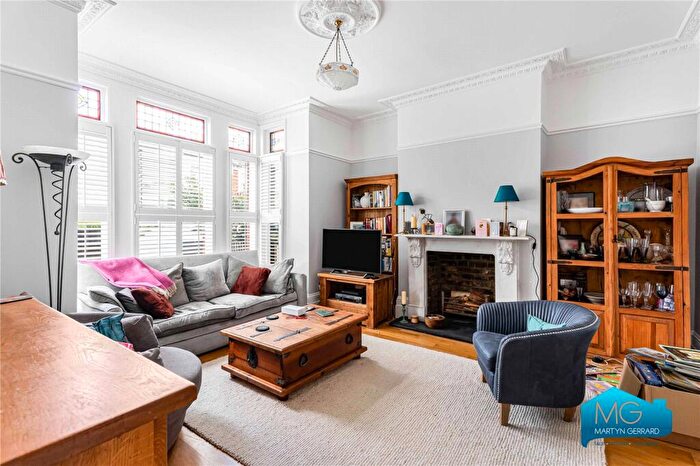 6 Bedroom End Of Terrace House To Rent In Fortis Green, East Finchley, London, N2