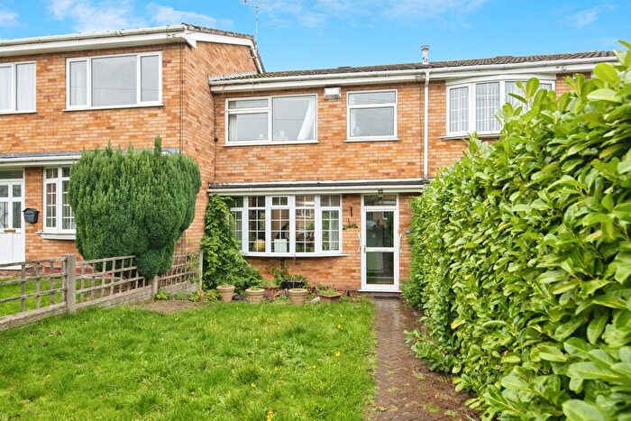 3 Bedroom Terraced House For Sale In Ipswich Crescent, Birmingham, B42