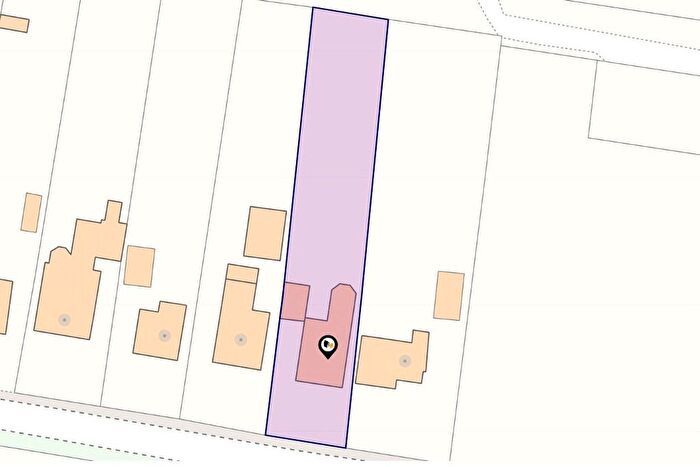 3 Bedroom Bungalow For Sale In Windmill Road, Mortimer Common, Reading, Berkshire, RG7