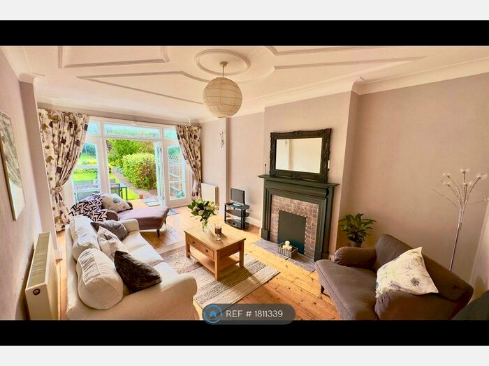 4 Bedroom Semi-Detached House To Rent In Haycroft Gardens, London, NW10