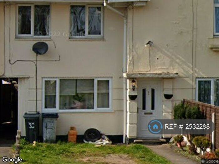 3 Bedroom Semi-Detached House To Rent In Greenwood Place, Birmingham, B44