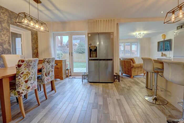 4 Bedroom Detached House For Sale In Picts Lane, Princes Risborough, Buckinghamshire, HP27