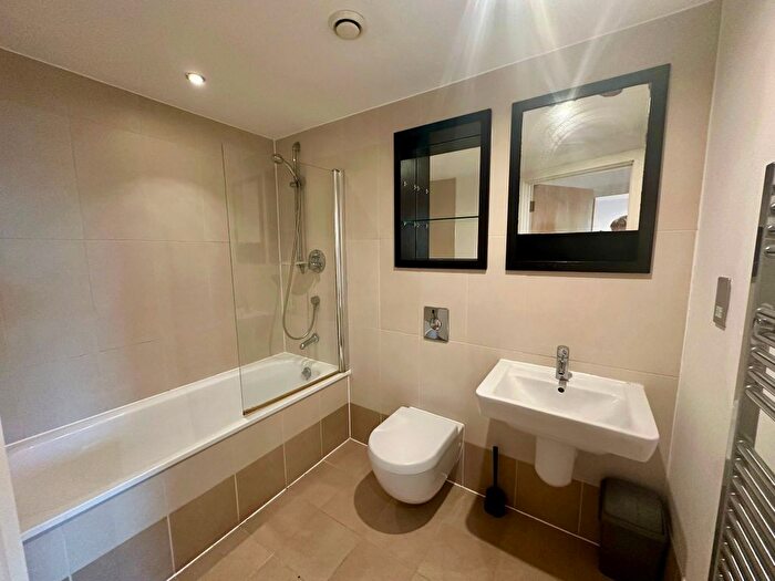 1 Bedroom Property To Rent In La Salle Chadwick Street, Leeds, LS10