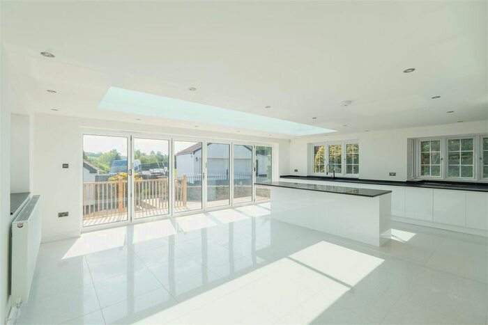 4 Bedroom Detached House For Sale In Stockwood Hill, Keynsham, Bristol, BS31