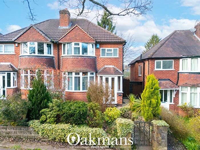 3 Bedroom Semi Detached House For Sale In Lickey Road, Rednal, Birmingham, West Midlands, B45