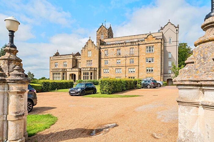 3 Bedroom Penthouse For Sale In Warnham Court, Warnham, RH12