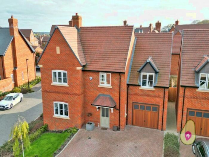 5 Bedroom House To Rent In Honeysuckle Copse, Warfield, Berkshire, RG42