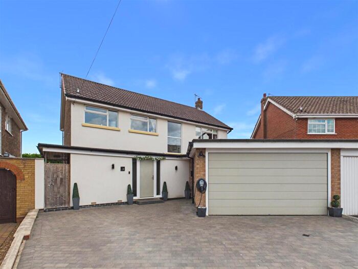 5 Bedroom Detached House For Sale In Hill Brow, Kirk Ella, HU10