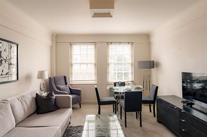 2 Bedroom Flat To Rent In Pelham Court, Fulham Road, Chelsea, SW3