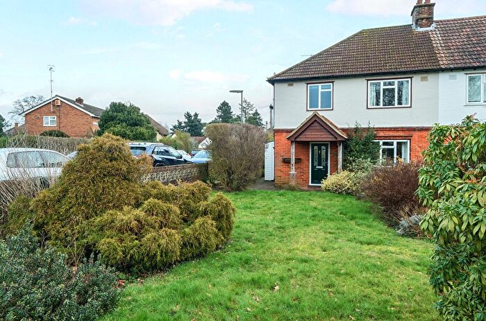 3 Bedroom Semi Detached House For Sale In Godalming, Surrey, GU7