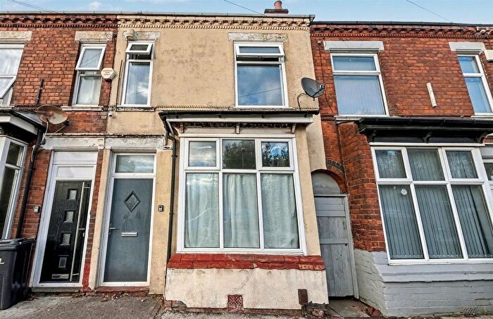 3 Bedroom Terraced House For Sale In Dogpool Lane, Birmingham, B30