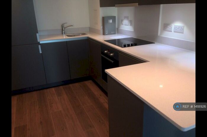 1 Bedroom Flat To Rent In Pinnacle Apartments, Croydon, CR0