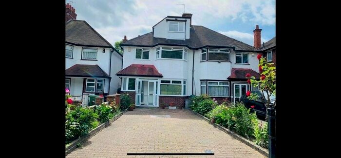 5 Bedroom Semi-Detached House To Rent In Vivian Gardens, Wembley, Wembley, HA9