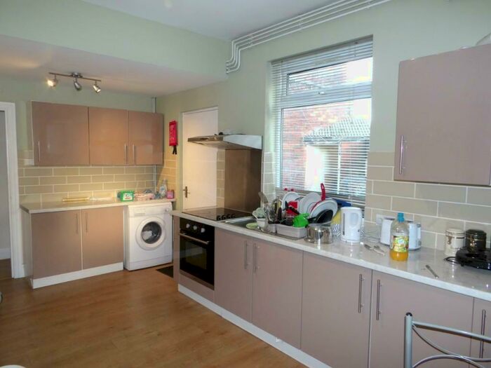 2 Bedroom End Of Terrace House To Rent In St Andrews Street - Student House For /, LN5
