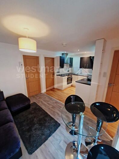 3 Bedroom Flat To Rent In Salisbury Road, Leicester, Leicestershire, LE1