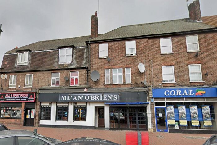2 Bedroom Flat For Sale In A Goresbrook Road, Dagenham, Essex, RM9