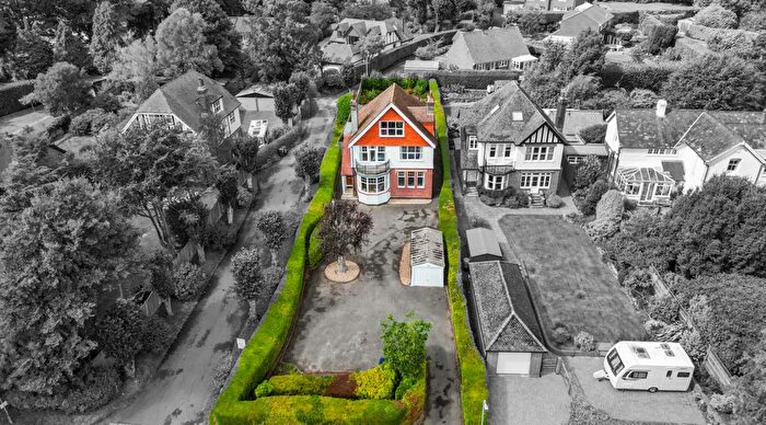 5 Bedroom Detached House For Sale In Southview Road, Crowborough, TN6