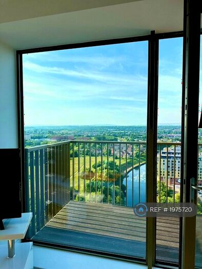 2 Bedroom Flat To Rent In Local Crescent, Manchester, M5