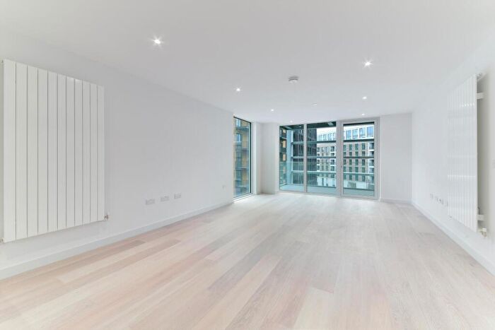 2 Bedroom Apartment To Rent In Flagship House, Royal Wharf, London, E16