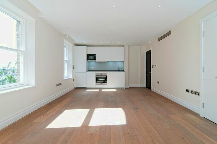 Studio To Rent In Kensington High Street, London, W8