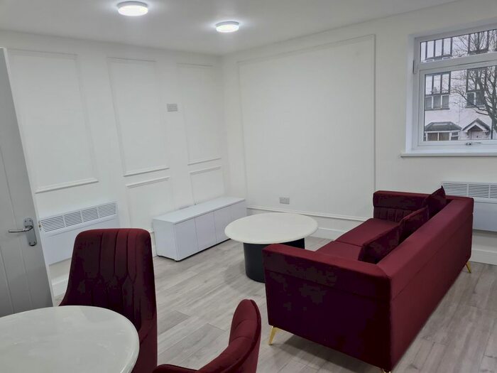 2 Bedroom Flat To Rent In Windmill Lane, Smethwick, B66