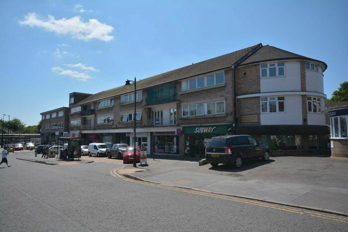 2 Bedroom Flat To Rent In Sycamore Place, Hill Avenue, Amersham, HP6