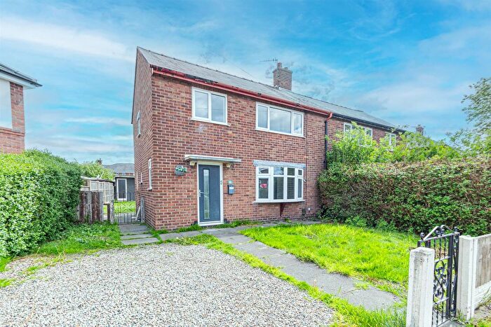 3 Bedroom Semi-Detached House To Rent In Cotswold Road, Warrington, WA2