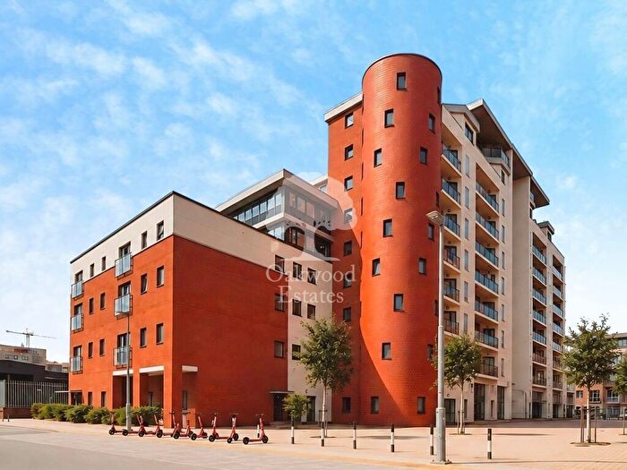 2 Bedroom Apartment To Rent In Grays Place, Slough, SL2