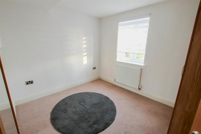 5 Bedroom Detached House To Rent In West End Road, West End, Southampton, SO18