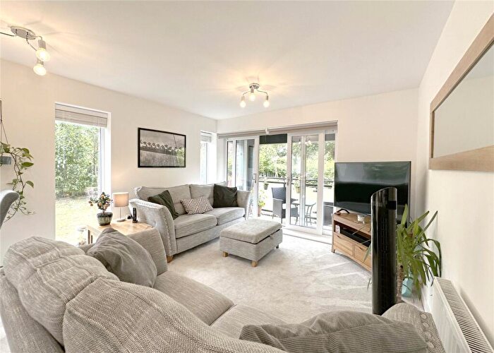 2 Bedroom Apartment For Sale In Elm Road, Blythe Valley Park, Shirley, B90