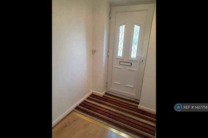 1 Bedroom Flat To Rent In All Saints Gardens, Chatham, ME4