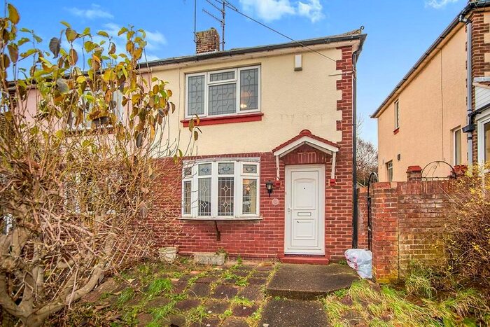 2 Bedroom Semi-Detached House To Rent In Mill Lane, Chatham, Kent ME5