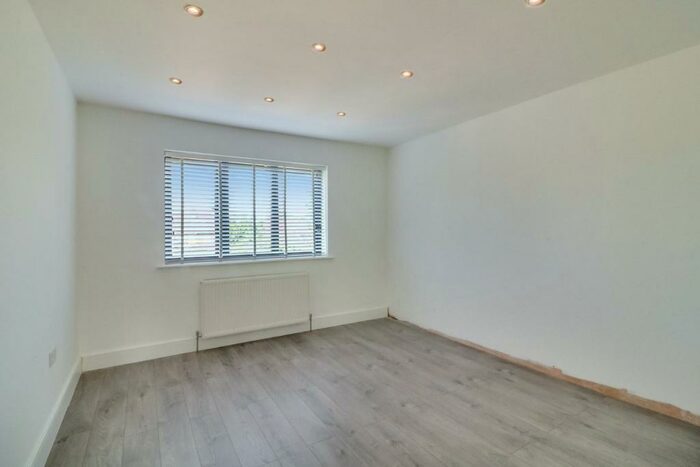 4 Bedroom Semi-Detached House To Rent In Hawthorne Avenue, Harrow, HA3