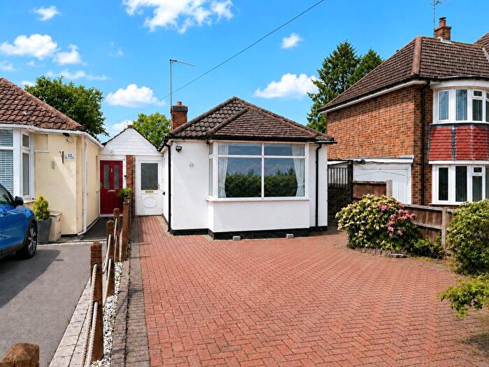 3 Bedroom Detached Bungalow For Sale In New Road, Hollywood, B47