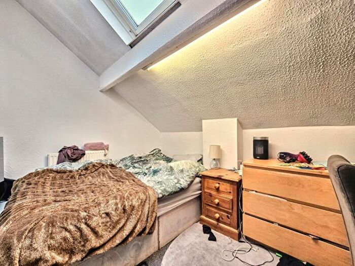 3 Bedroom Terraced House For Sale In Trelawn Avenue, Headingley, Leeds, LS6
