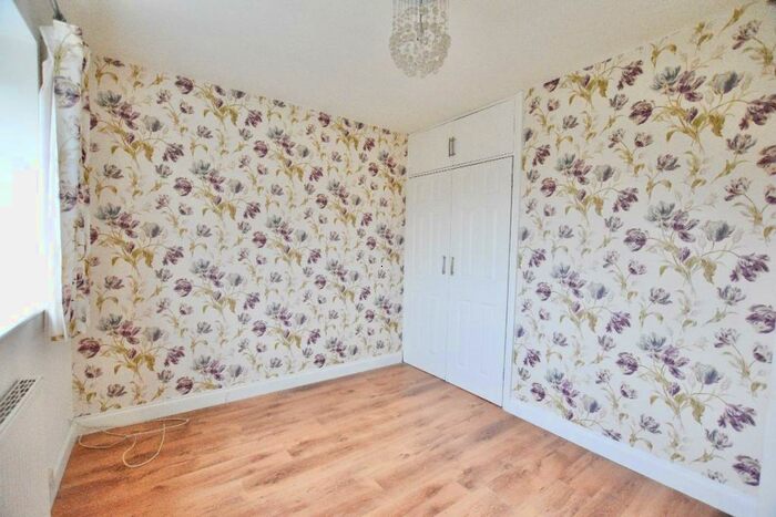 2 Bedroom Terraced House To Rent In Huntsman Road, IG6